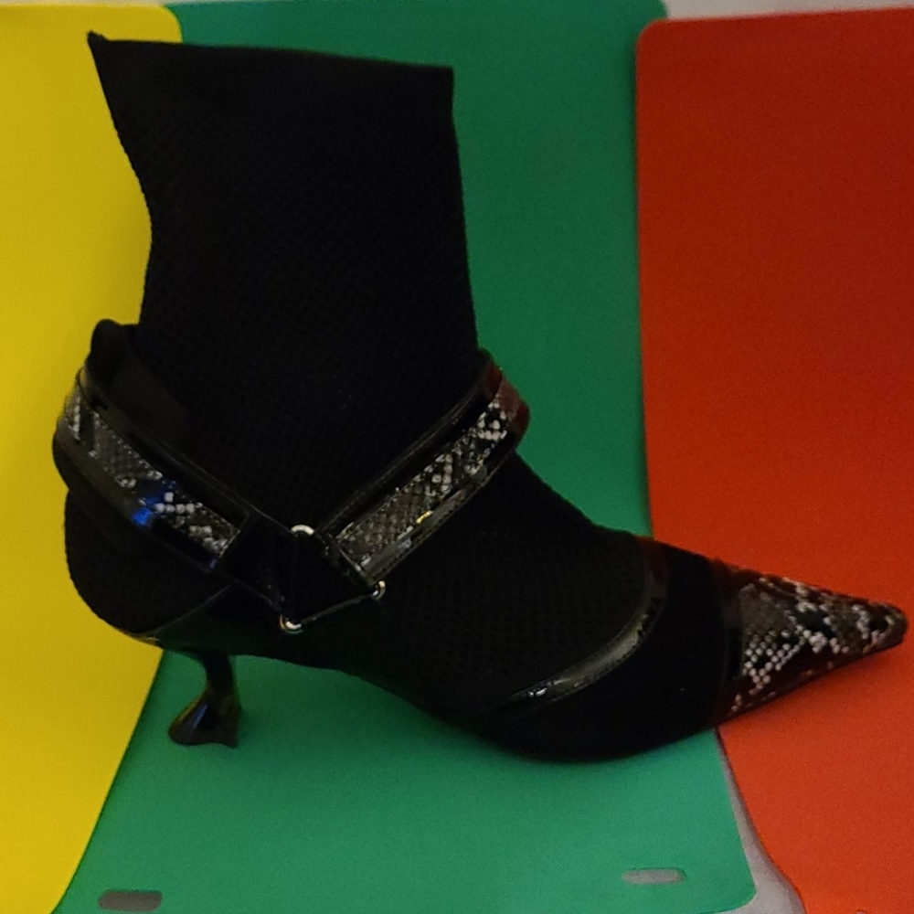 Boots - Picture 7 of 8